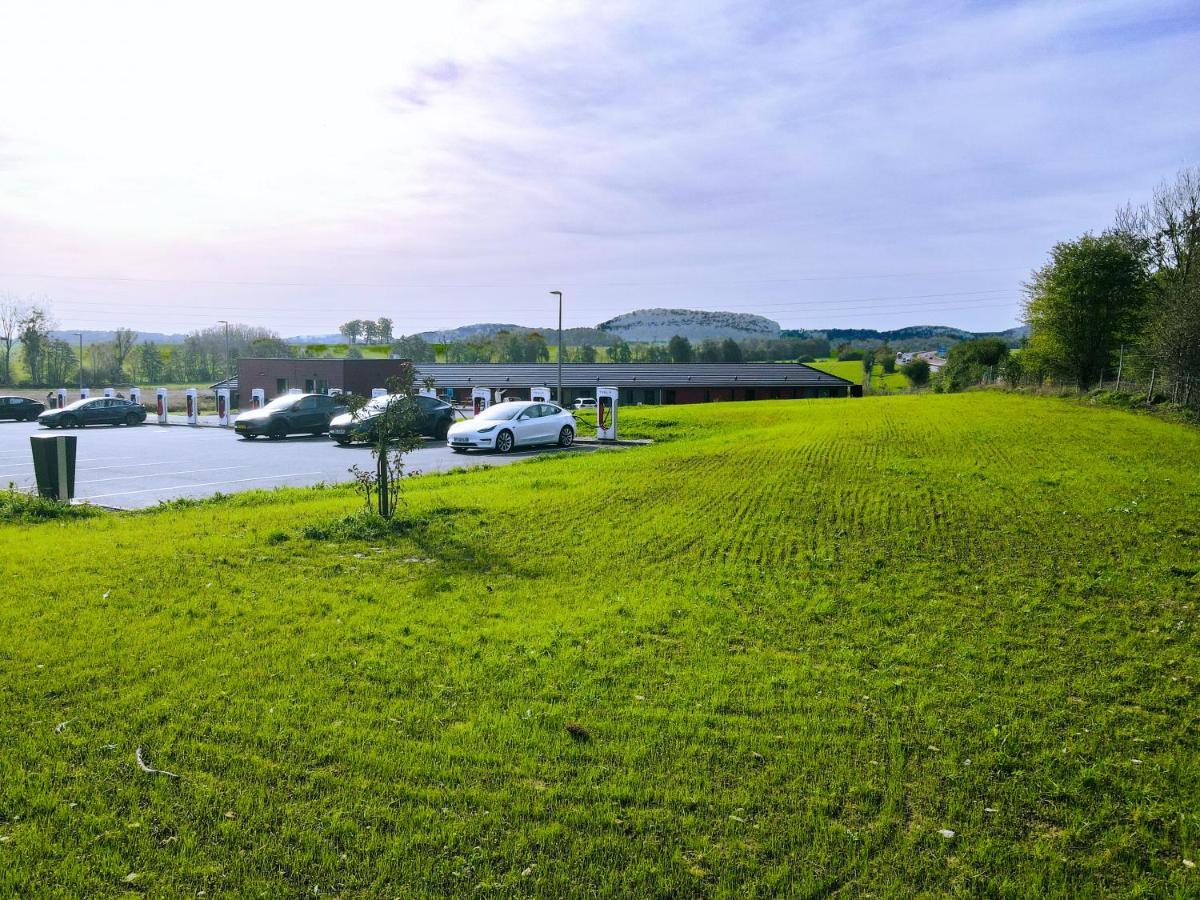 Hôtel MAAS Val-de-Meuse Exterior foto